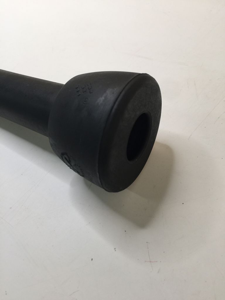 Juego de 4 pezoneras adaptables Alfa Laval modelos 960016-83 y 907595-01 para vacas - IGORMA Canarias